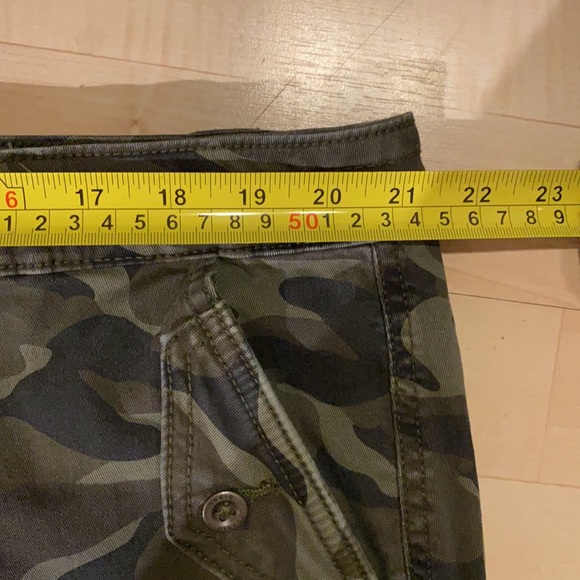 TORRID CROPPED TWILL MILITARY PANT - CAMO EUC - Picture 7 of 9